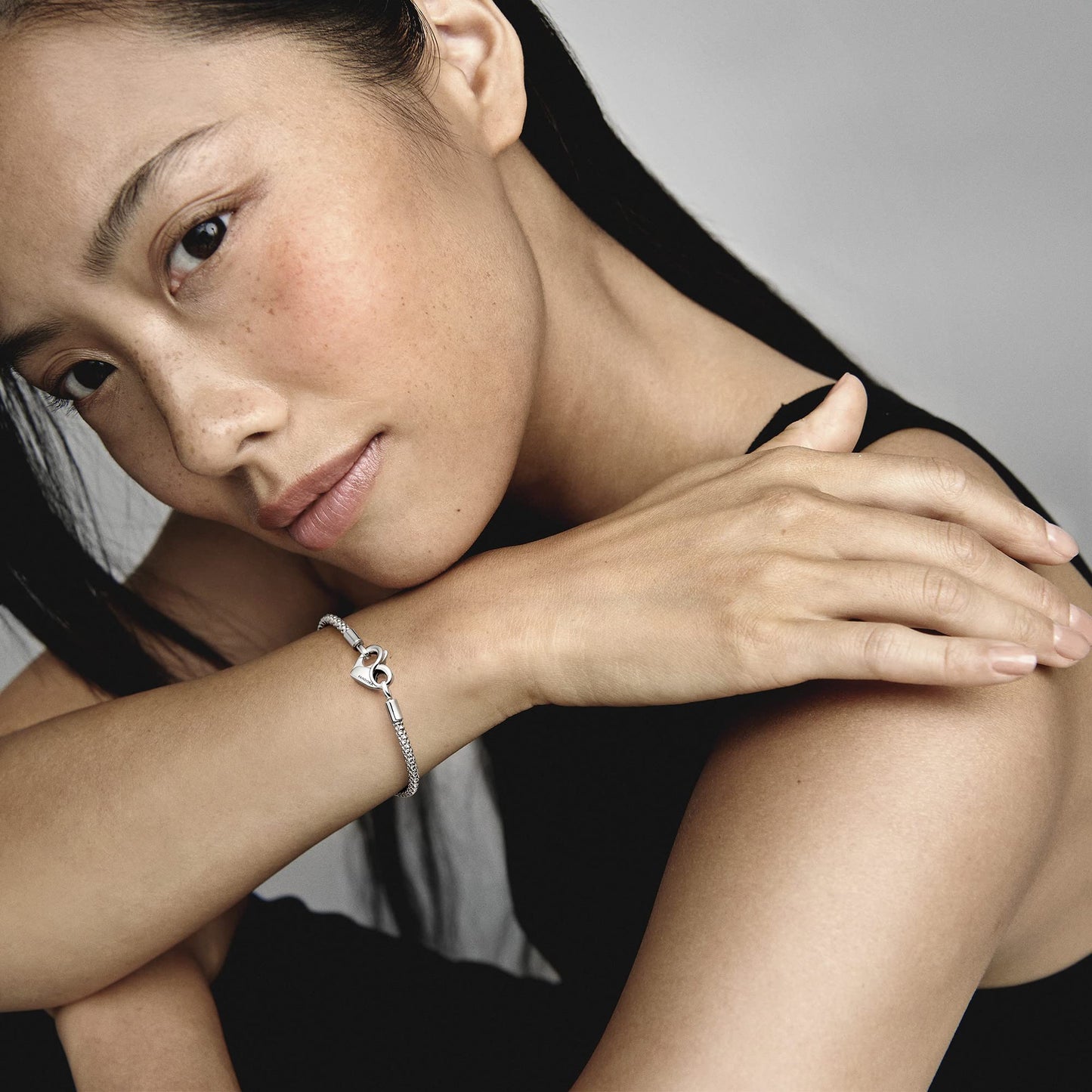 Pandora Moments Studded Chain Bracelet