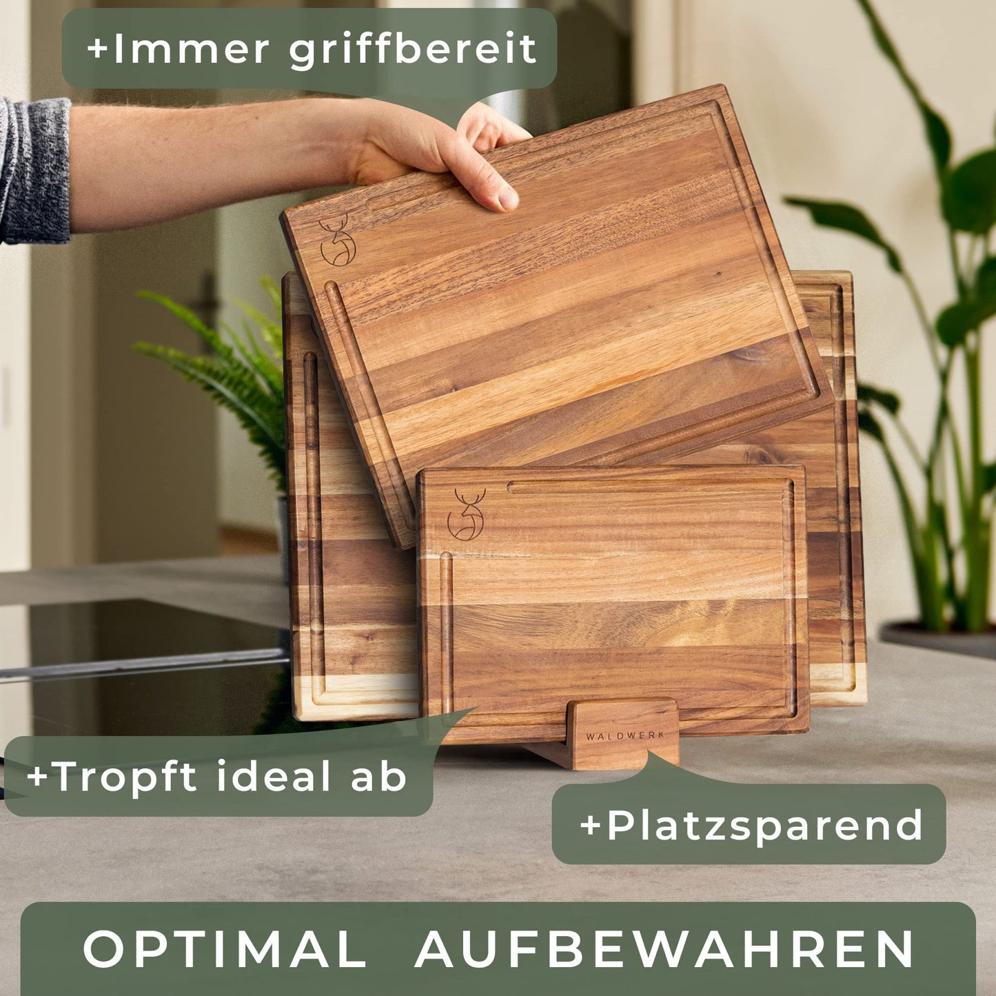 WALDWERK Set of 3 Solid Acacia Chopping Boards (40 x 30 cm / 33 x 24 cm / 26 x 18 cm), with Board Stand, 2 cm Thick Wooden Boards with Juice Groove, Designer Chopping Board Set