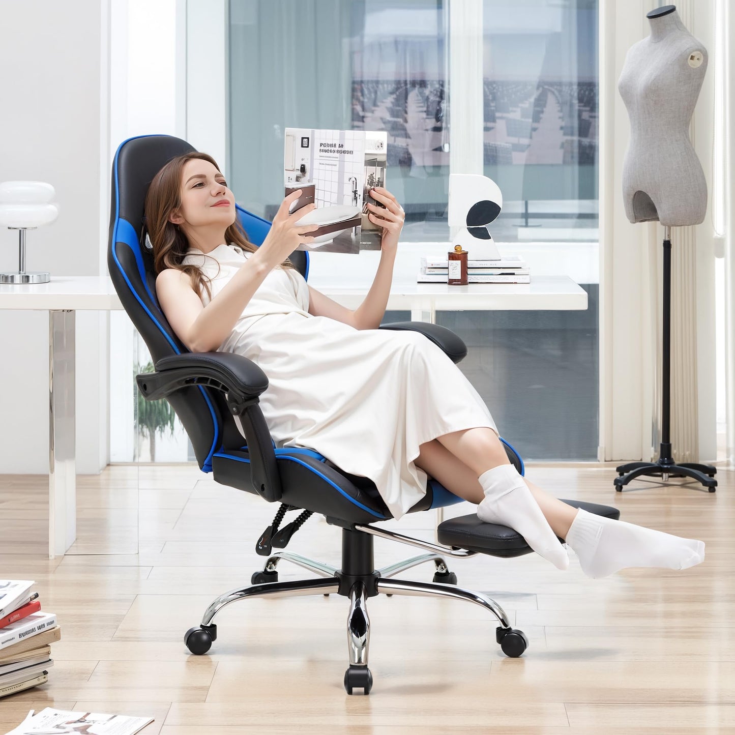 COLAMY Gaming Stuhl, Computer Stuhl mit Fußstütze und Lendenwirbelstütze, höhenverstellbarer Gaming Chair mit 360°-Drehsitz und Kopfstütze, Video Gamer PC Stuhl, Ergonomische hohe Rückenlehne, Weiß
