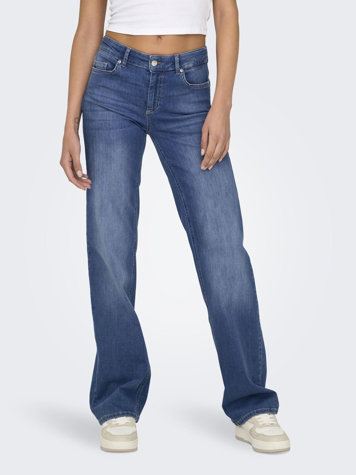 ONLY Women’s ONLBLUSH Mid-Rise Straight-Fit Jeans