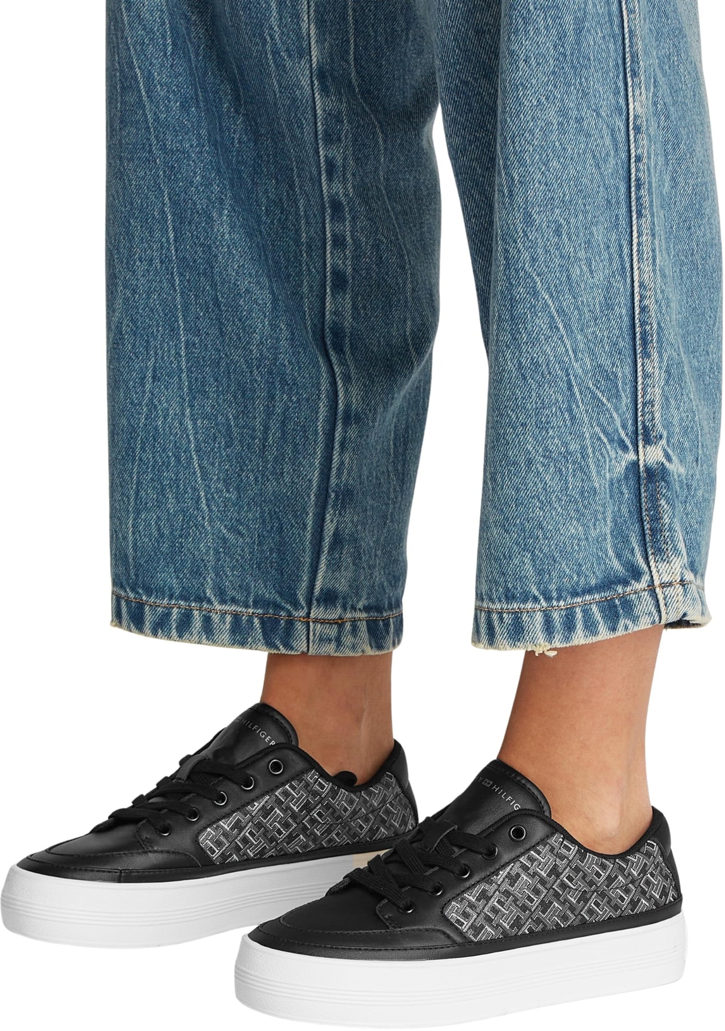 Tommy Hilfiger Women’s Vulcanized Sneaker