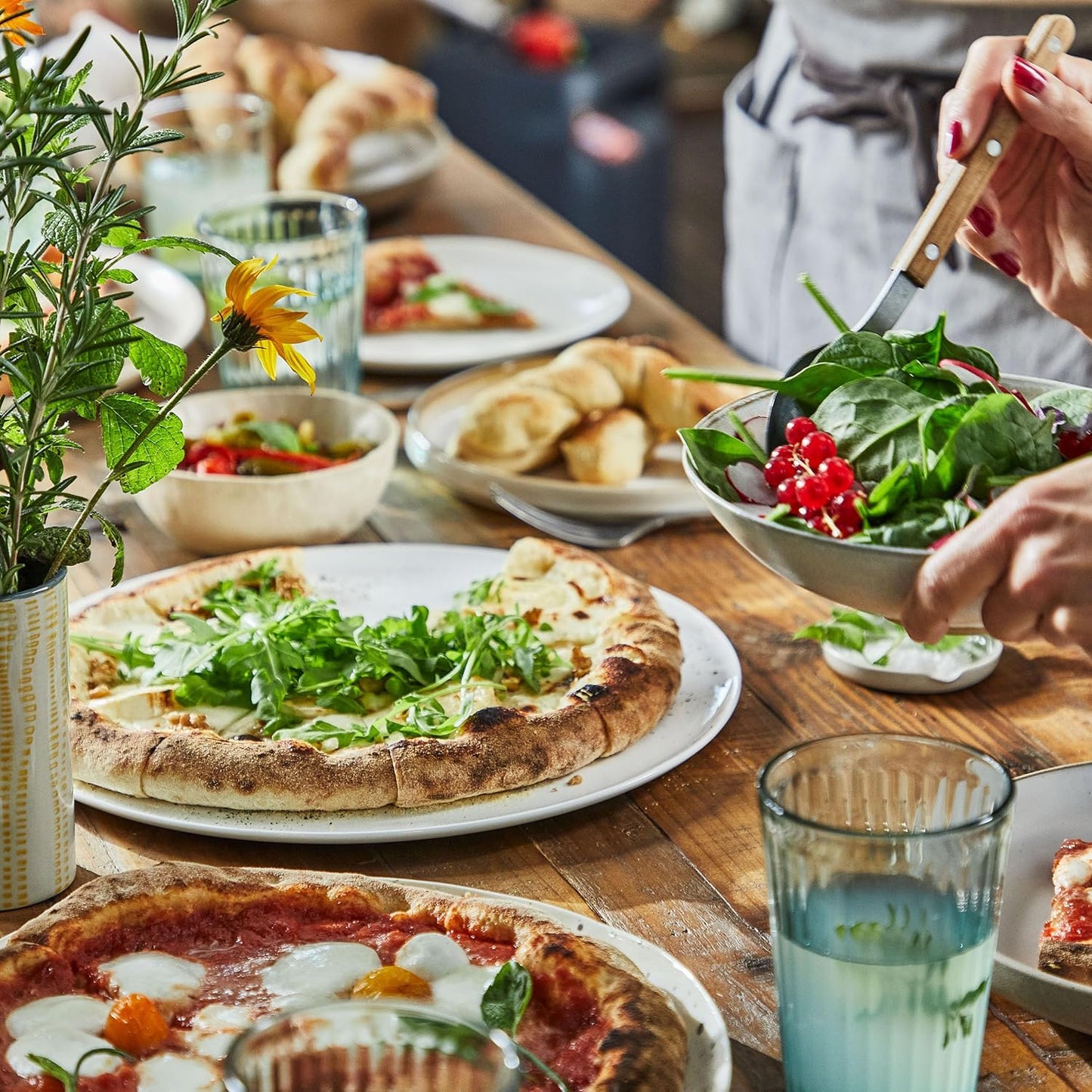 Tefal Pizza Pronto Gas-Pizzaofen für den Außeneinsatz, bis 400 °C, Temperaturregler, Ein-/Ausschalter, Steuerung des Drehsteins, kompakt, inkl. Pizzaschieber, Edelstahl, JM413015