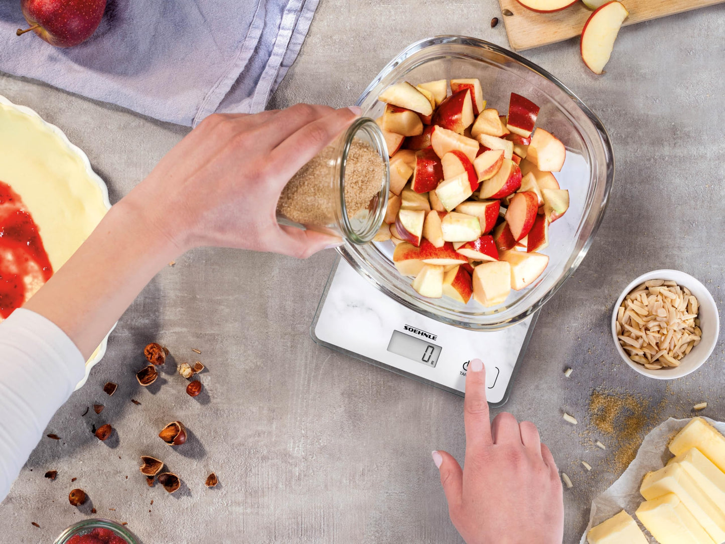 Soehnle Küchenwaage Page Compact 300 weiß, digitale Küchenwaage bis zu 5 kg Tragkraft, Waage mit leicht ablesbarer LCD-Anzeige, Digitalwaage mit Zuwiegefunktion