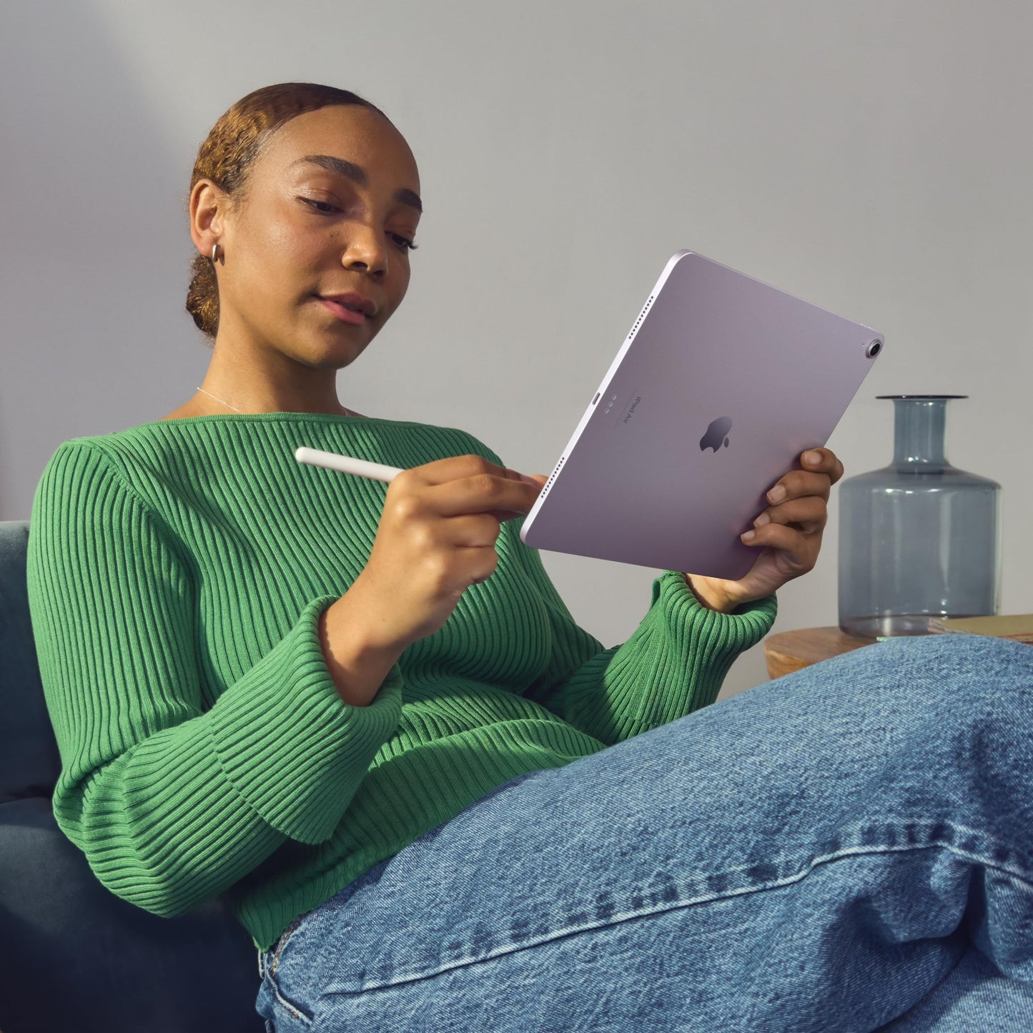 Apple iPad Air 13" (M2, Wi-Fi, Touch ID) – Liquid Retina Display