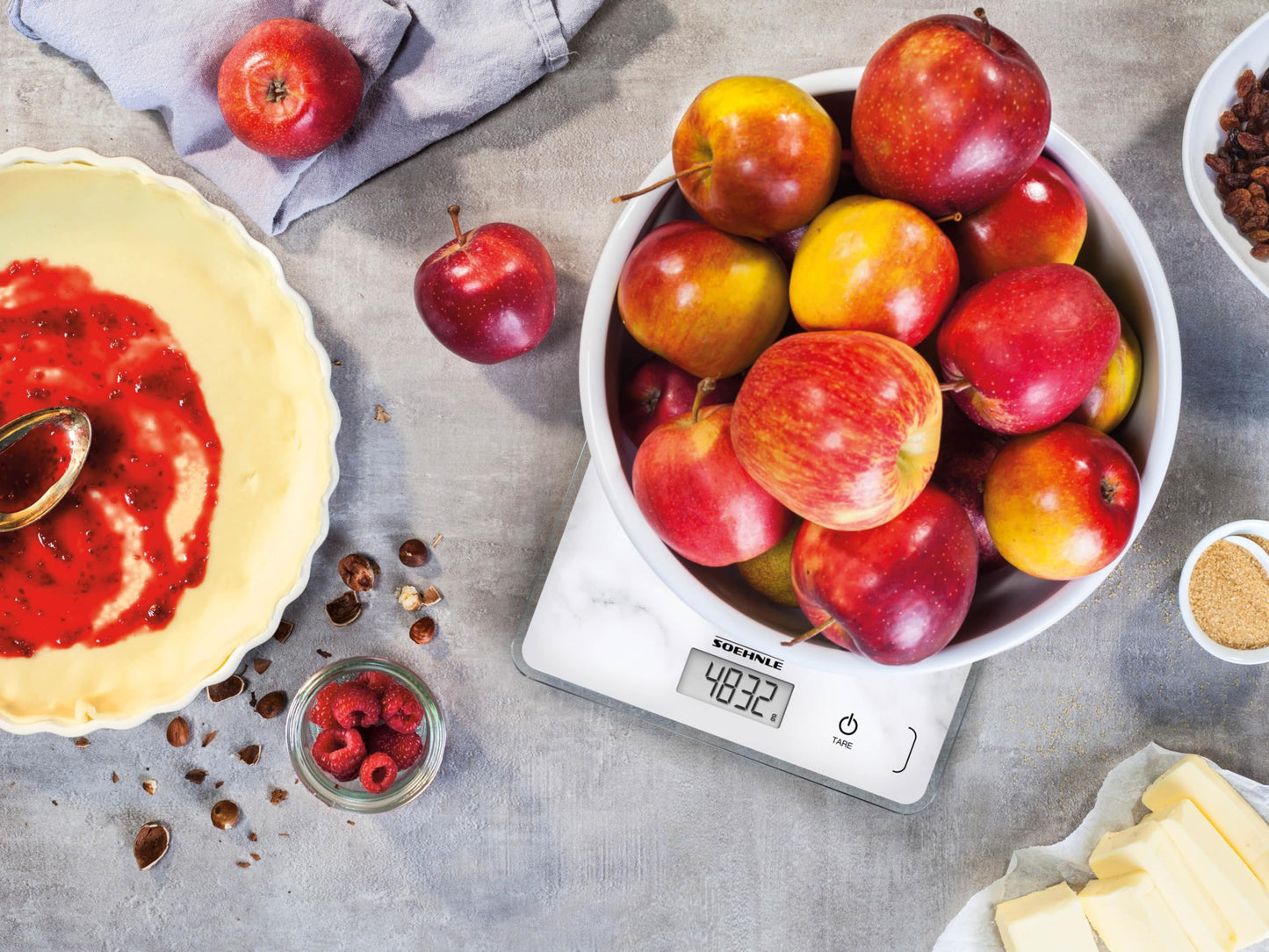 Soehnle Küchenwaage Page Compact 300 weiß, digitale Küchenwaage bis zu 5 kg Tragkraft, Waage mit leicht ablesbarer LCD-Anzeige, Digitalwaage mit Zuwiegefunktion