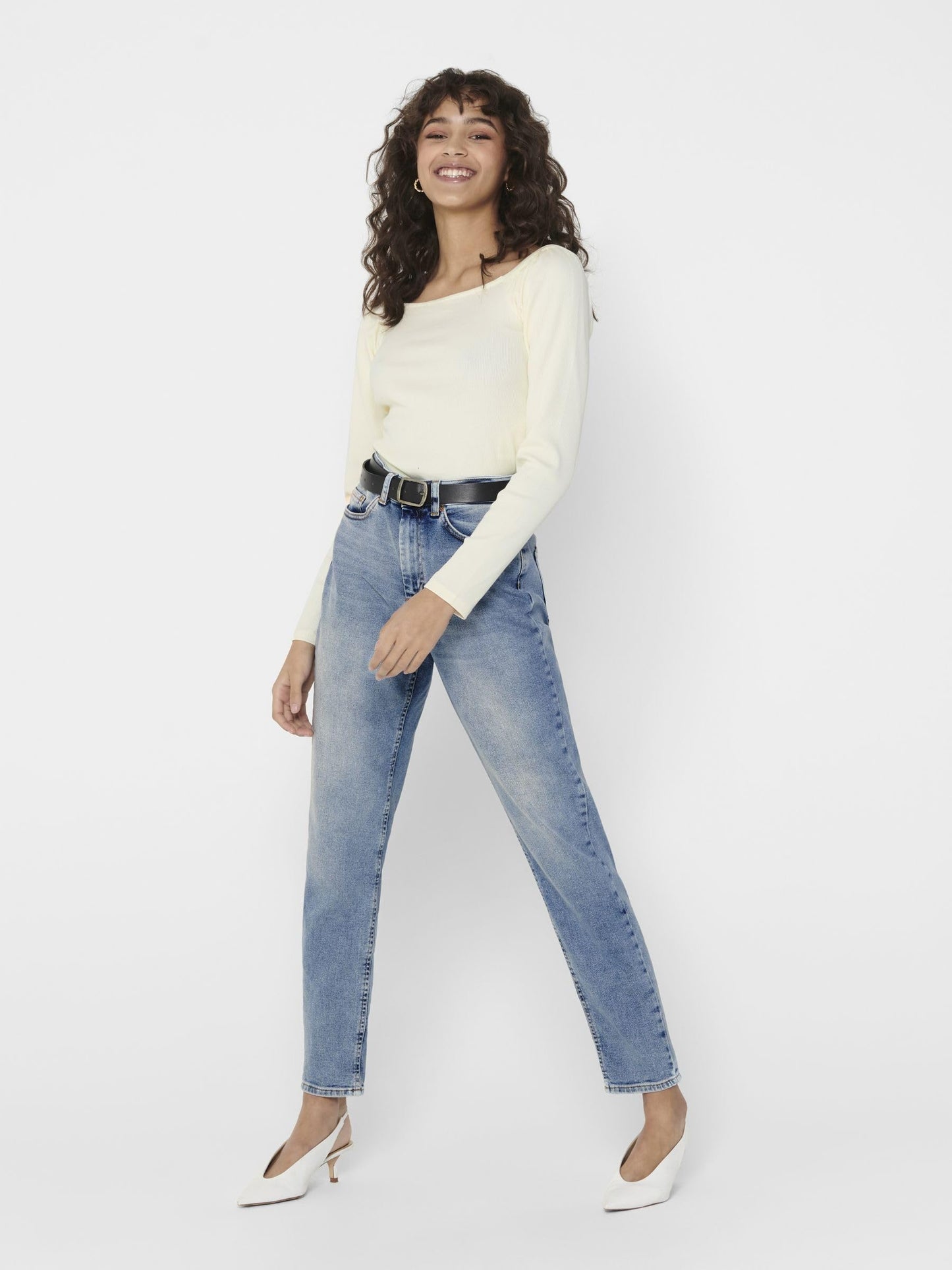 Women’s ONLVENEDA Mom Jeans – High Waist Ankle-Length Denim