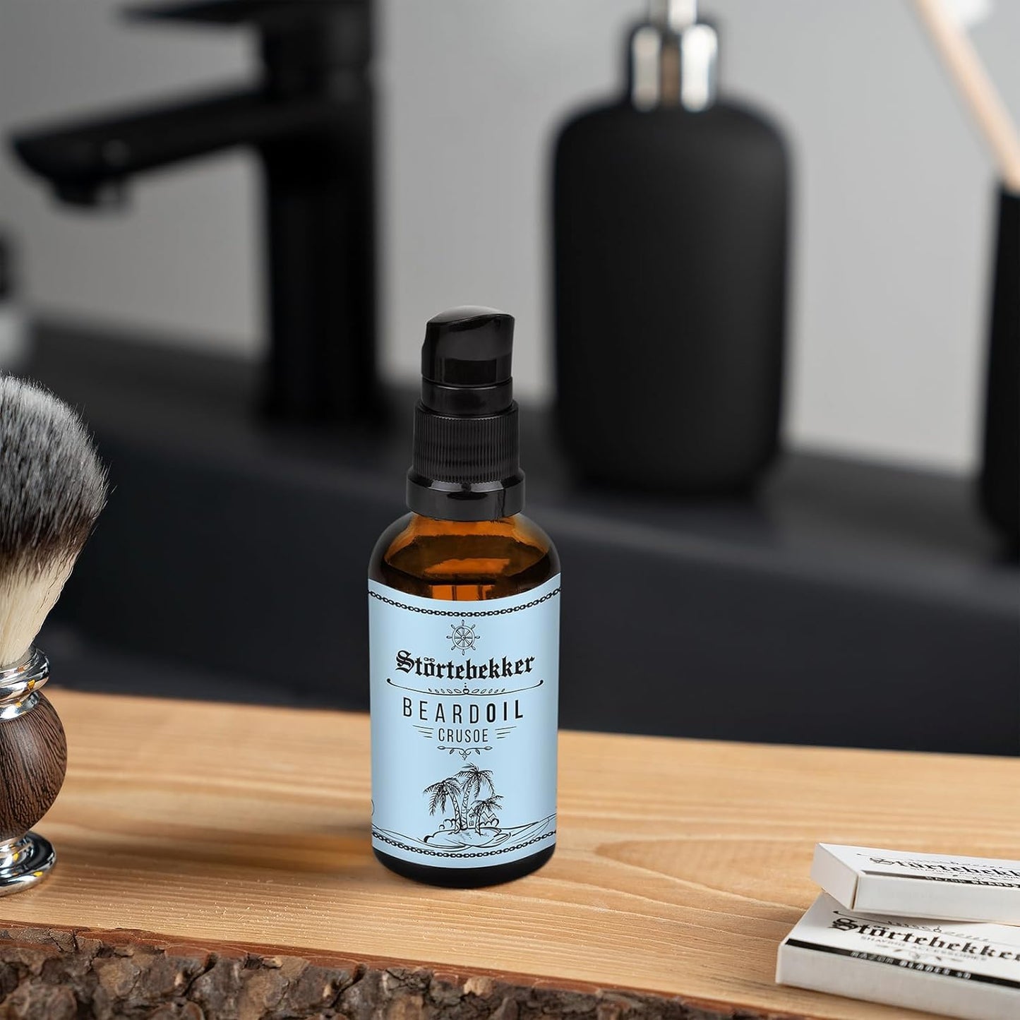 Störtebekker® Premium Bartöl Crusoe - tägliche Bartpflege für 3-Tage-Bart bis Vollbart - 50ml Beard Oil Vegan - Bart Öl Herren mit angenehmen Duft - Hochwertige Inhaltsstoffe - Made in Germany
