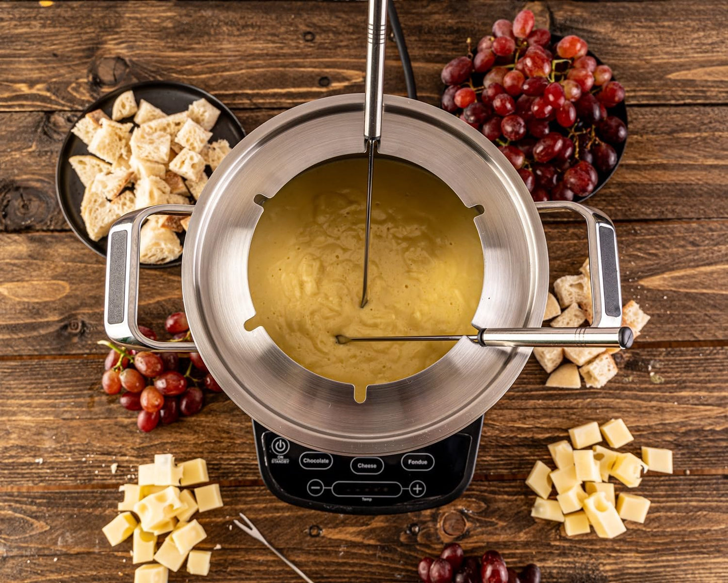 ROMMELSBACHER Electric Fondue Set F 1200 - Fondue Pot Made of Stainless Steel (2.5 Litres), 6 Fondue Forks, 3 Programmes, Extra Long Cable, High Temperature Accuracy, 1200 Watt
