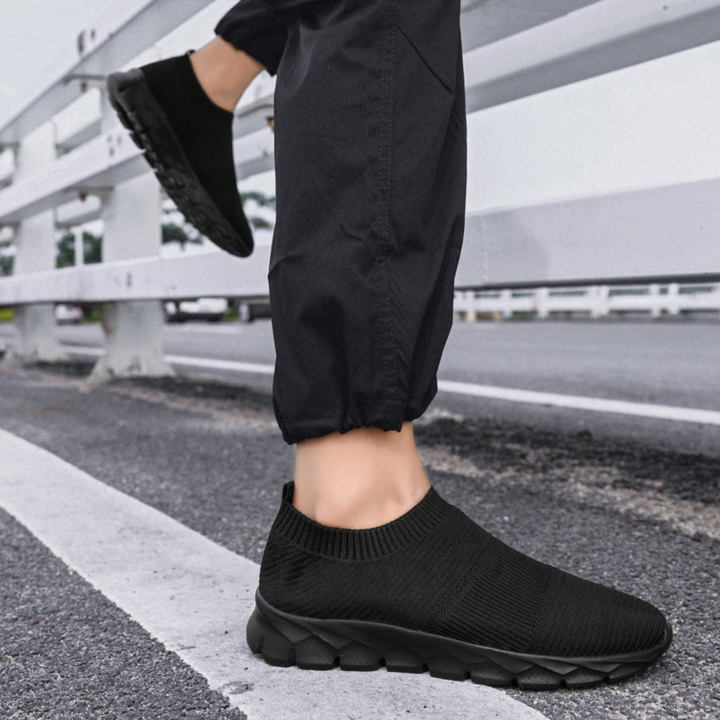 Men’s Slip-On Running Shoes – Lightweight Breathable Athletic Sneakers