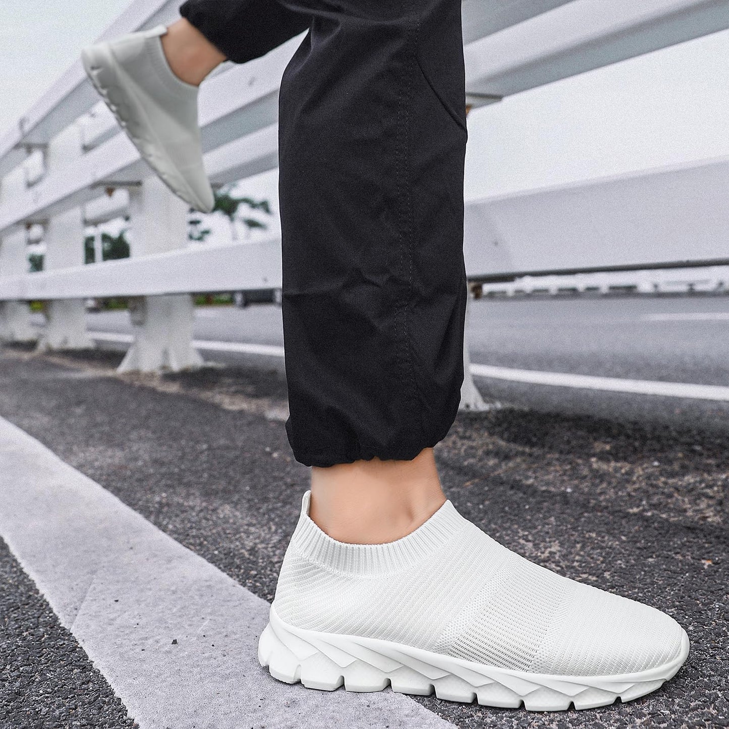 Men’s Slip-On Running Shoes – Lightweight Breathable Athletic Sneakers