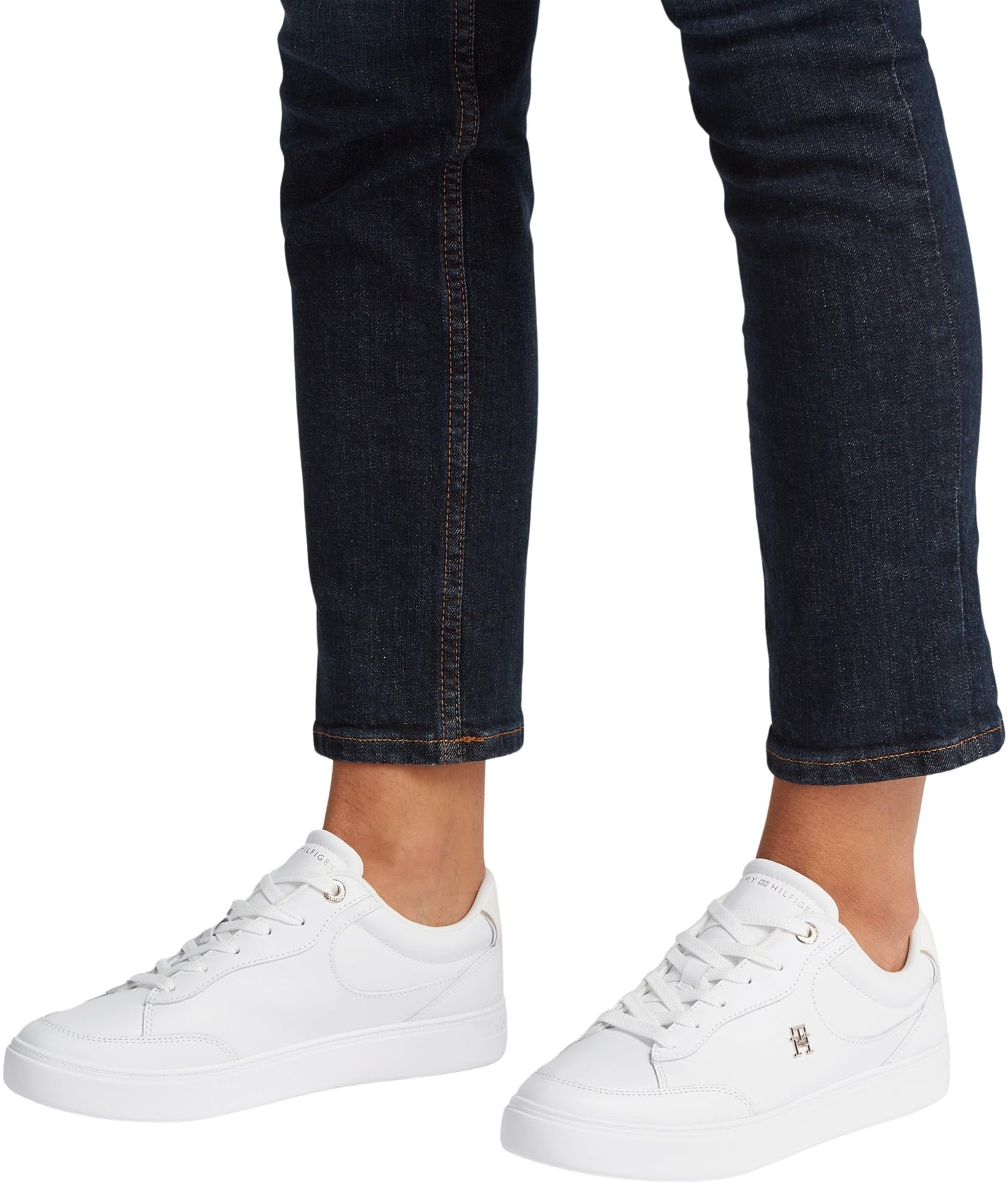 Tommy Hilfiger Women’s Essential Chic Court Sneakers