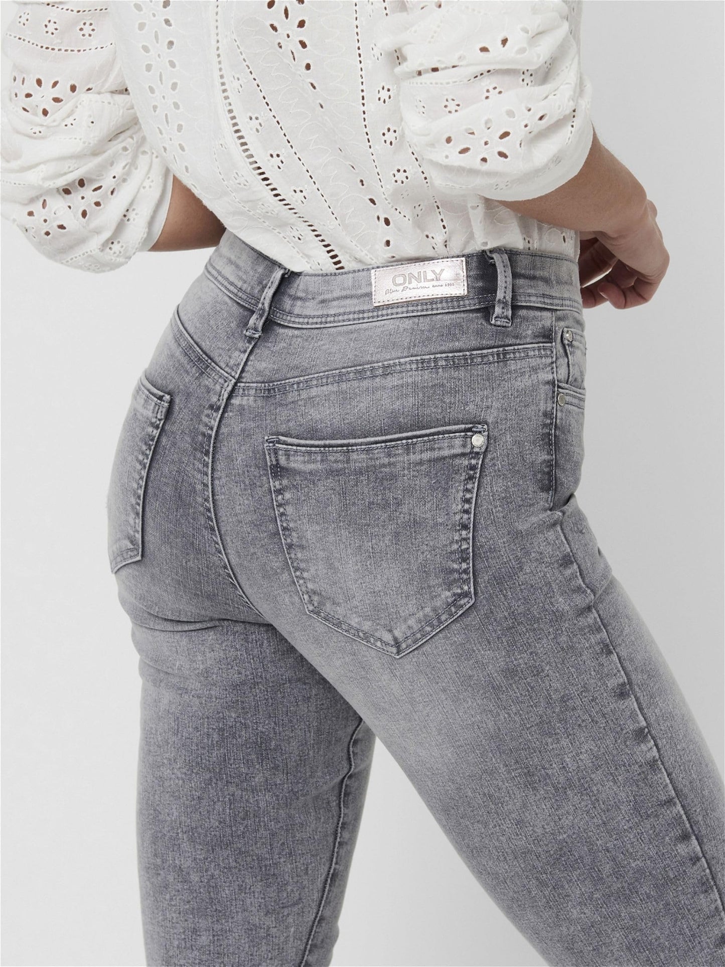 ONLY Women’s ONLWAUW Mid-Rise Skinny Fit Jeans